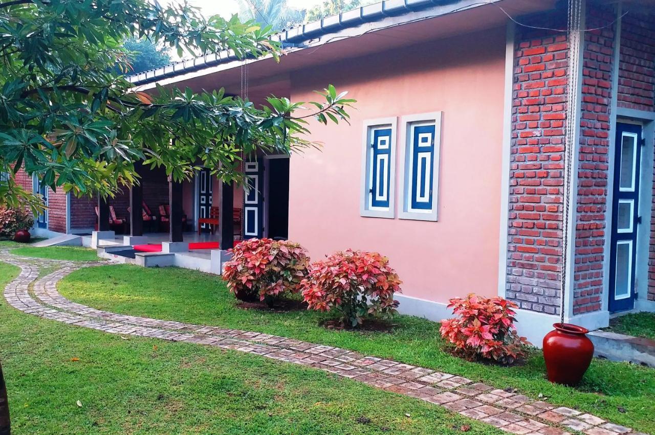 Honey Tree Polonnaruwa 호텔 외부 사진